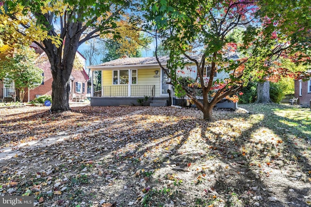 view of front of house with covered porch