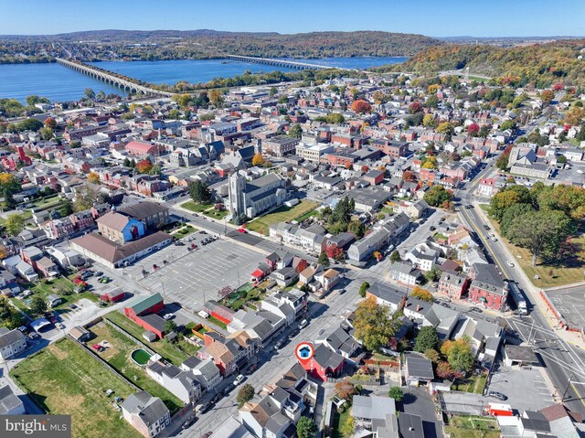 bird's eye view featuring a water view