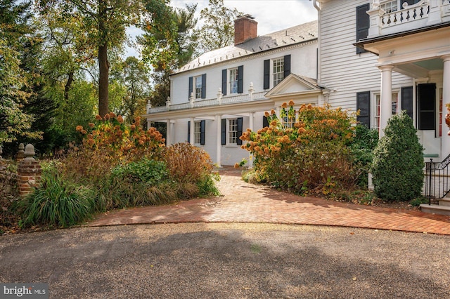 view of front of house