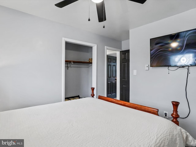 bedroom featuring a closet and ceiling fan