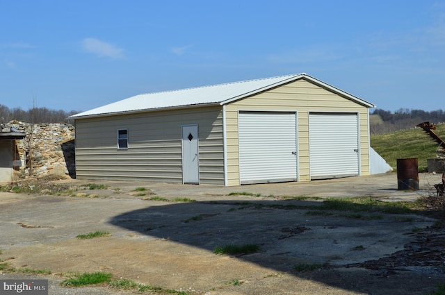 909 Ridge Rd, Westminster, MD 21157 - view of detached garage