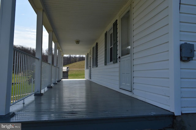 909 Ridge Rd, Westminster, MD 21157 - deck with a porch