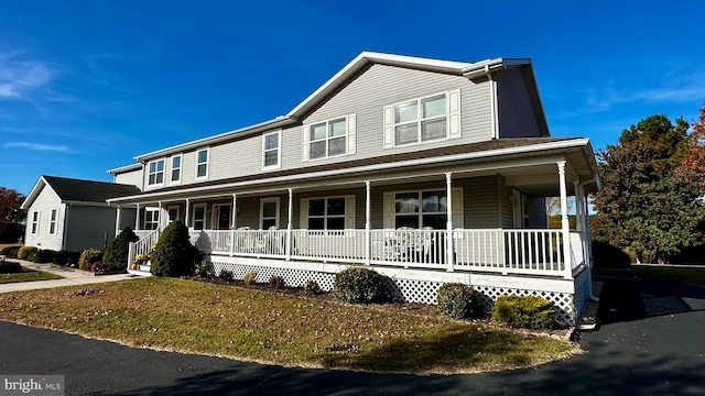 view of front of property featuring a porch