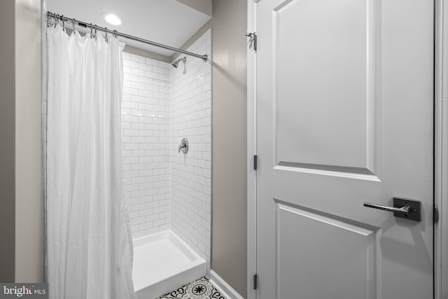 1020 N Eden St, Baltimore, MD 21205 - bathroom featuring a shower stall