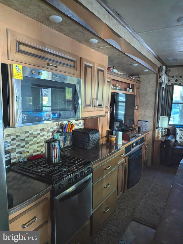 BLOCK78 Park Blvd, Falling Waters, WV 25419