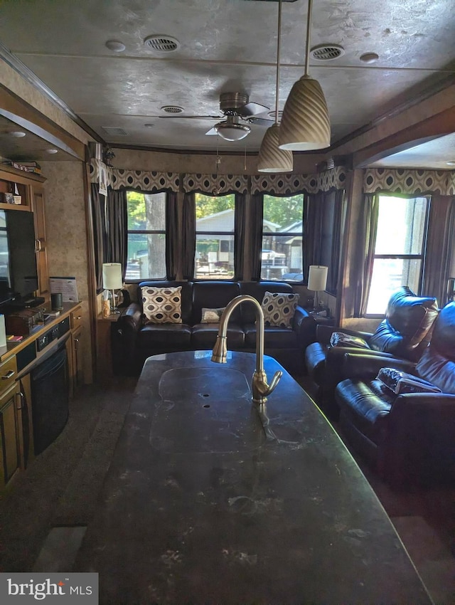BLOCK78 Park Blvd, Falling Waters, WV 25419