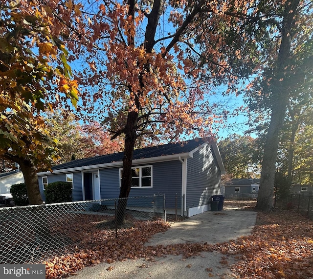 view of front of property