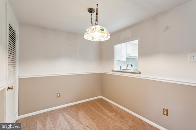 view of carpeted spare room