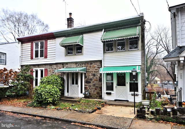 view of townhome / multi-family property