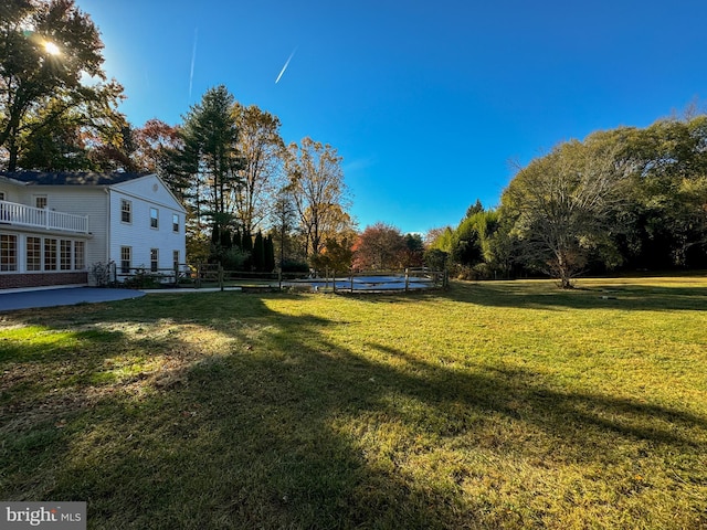 view of yard with a patio