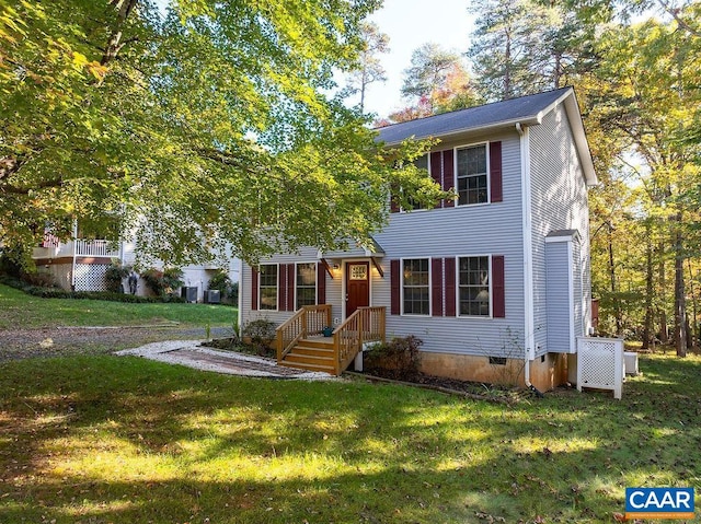 view of front of property featuring a front lawn