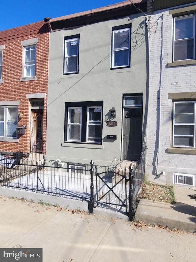 view of townhome / multi-family property