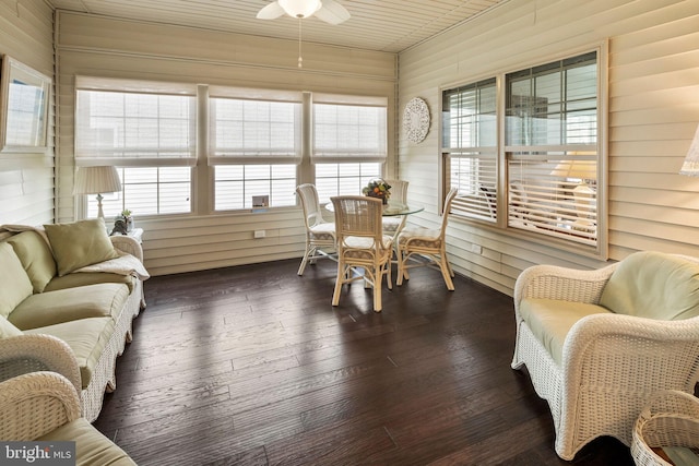 sunroom / solarium with ceiling fan