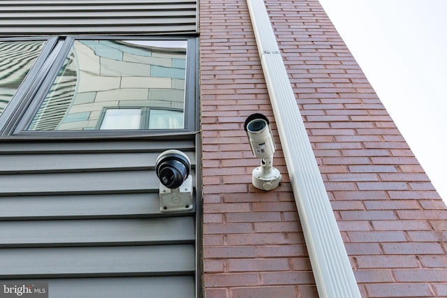 view of exterior details