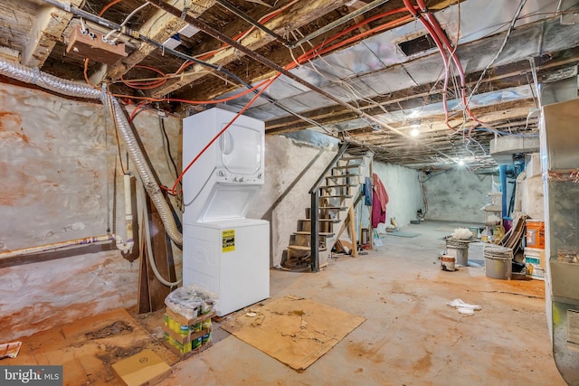 basement featuring washer / clothes dryer