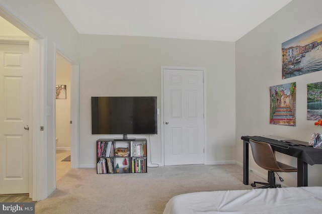 view of carpeted bedroom