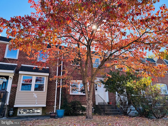 view of front of house