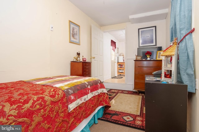 bedroom with carpet flooring