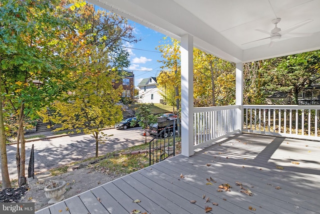 deck with ceiling fan