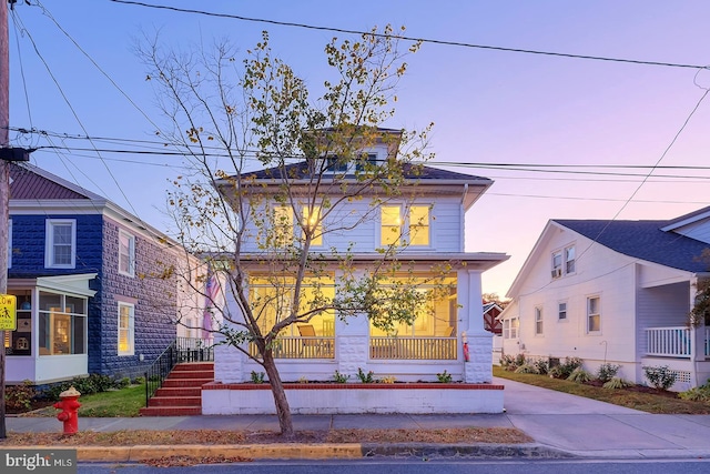 view of front of property