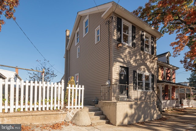 view of front of home