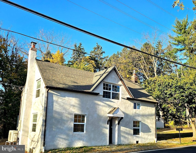 view of side of property