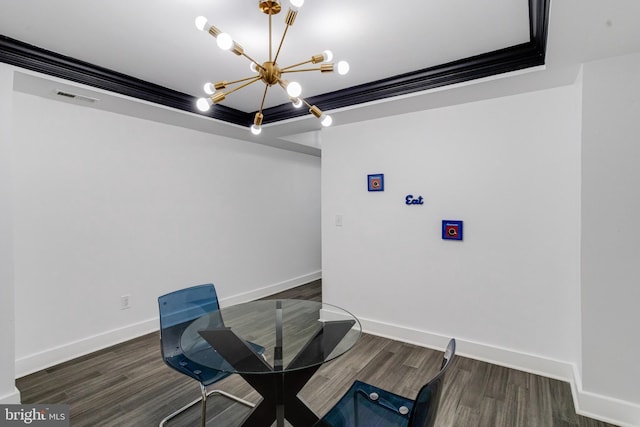 1107 S Carey St, Baltimore, MD 21223 - workout area featuring a chandelier, wood finished floors, and baseboards
