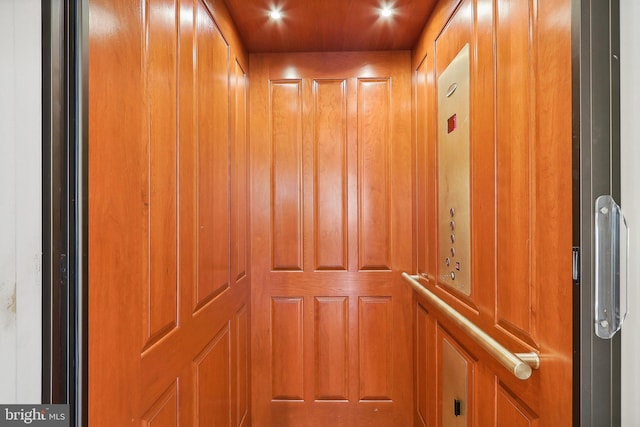 15303 Glastonbury Way, Upper Marlboro, MD 20774 - view of elevator