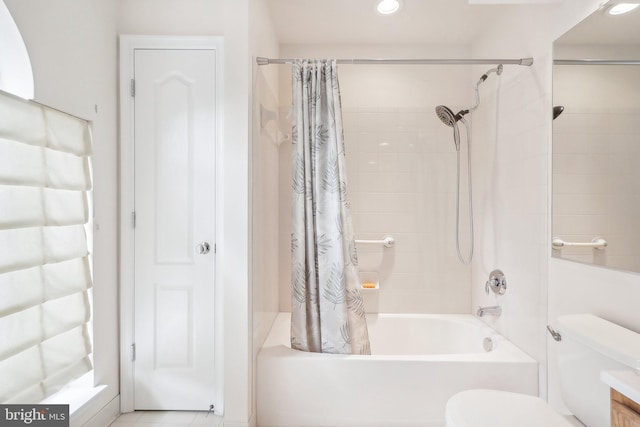 15303 Glastonbury Way, Upper Marlboro, MD 20774 - bathroom featuring shower / bath combo with shower curtain, toilet, and recessed lighting
