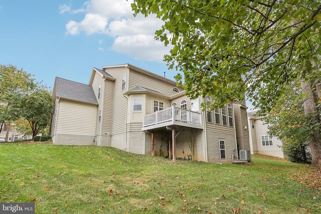 15303 Glastonbury Way, Upper Marlboro, MD 20774 - rear view of house featuring a lawn, a deck, and central AC unit