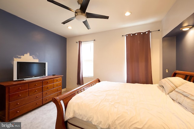 bedroom with carpet flooring and ceiling fan