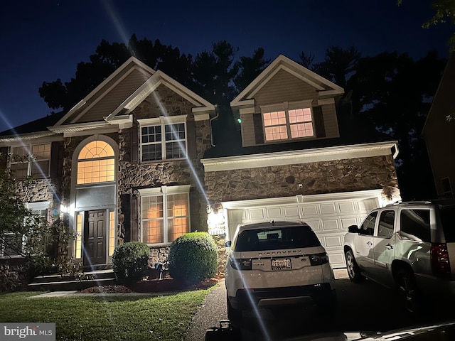 view of front facade featuring a garage