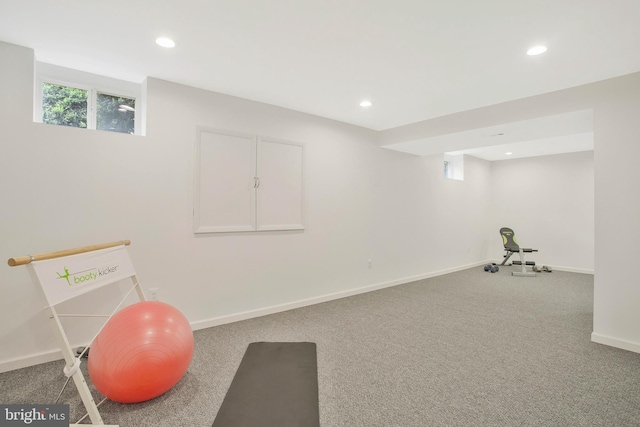 workout area with carpet flooring