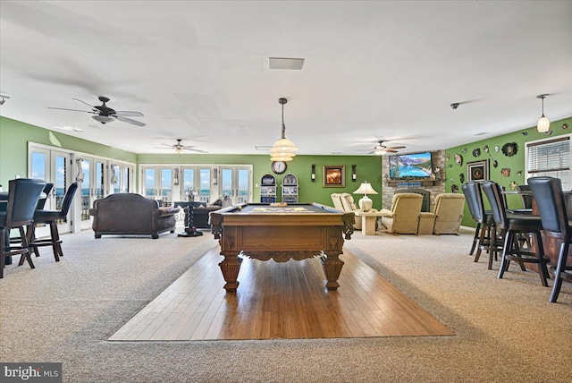 playroom featuring ceiling fan, light colored carpet, and billiards