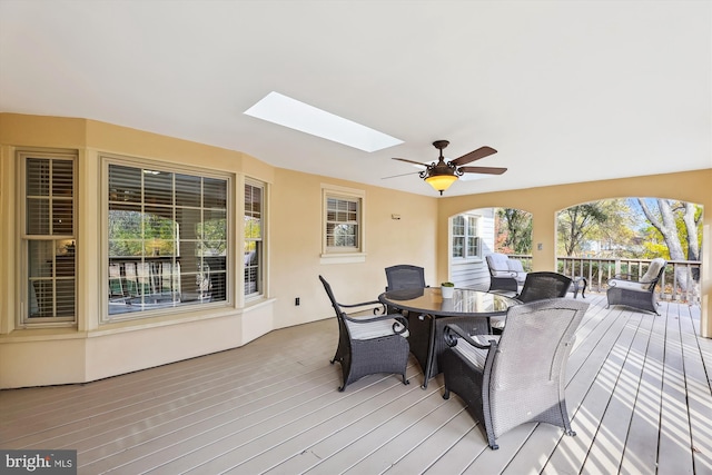 deck with ceiling fan