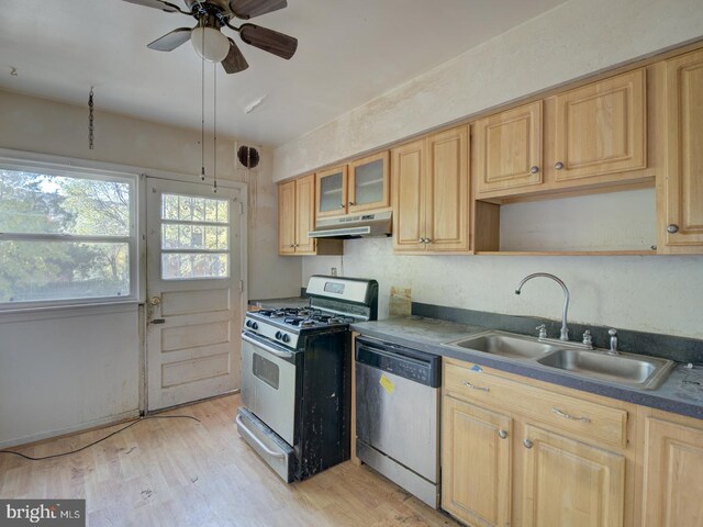 kitchen featuring sink, dishwasher, gas stove, light hardwood / wood-style floors, and light brown cabinets