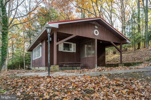 view of outdoor structure