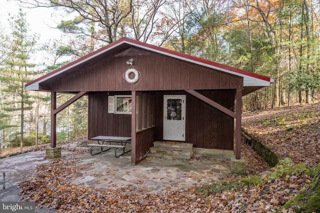 view of outbuilding