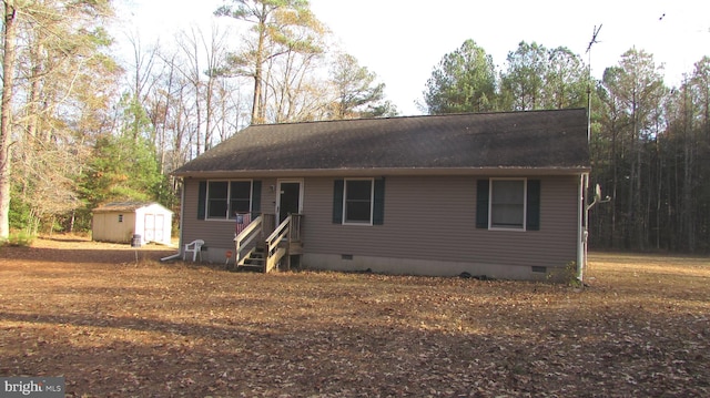 view of front facade featuring a storage unit