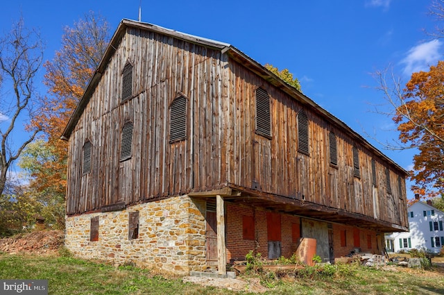 view of property exterior