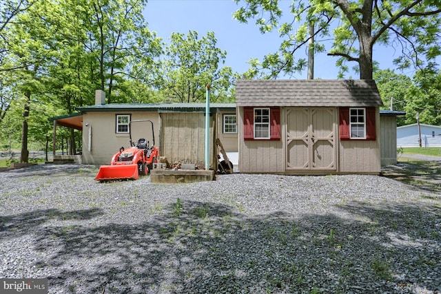 view of outbuilding