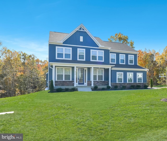 view of front of house with a front lawn