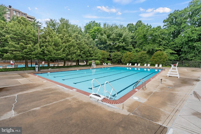 view of swimming pool