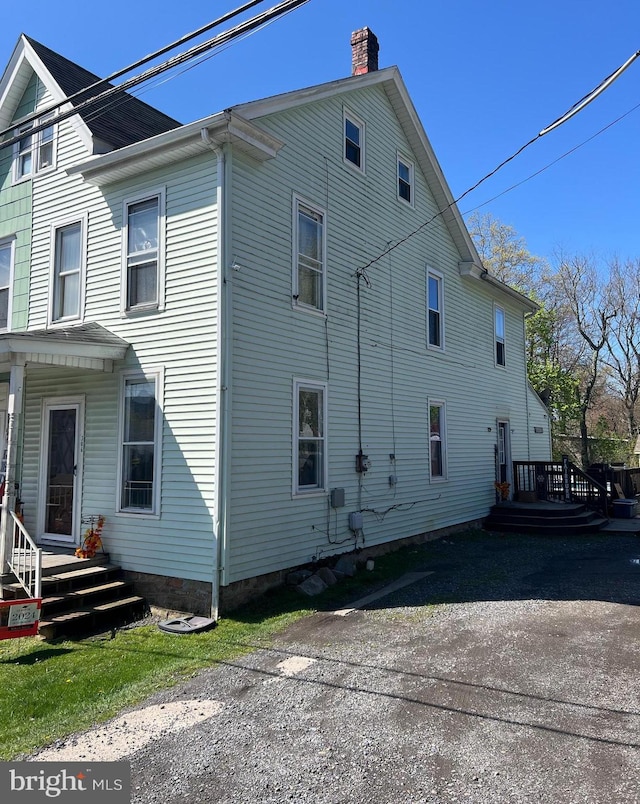 view of home's exterior