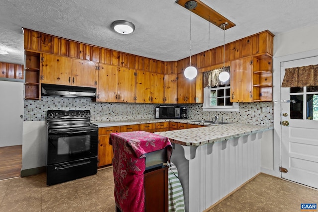 kitchen featuring kitchen peninsula, backsplash, sink, pendant lighting, and black range with electric stovetop