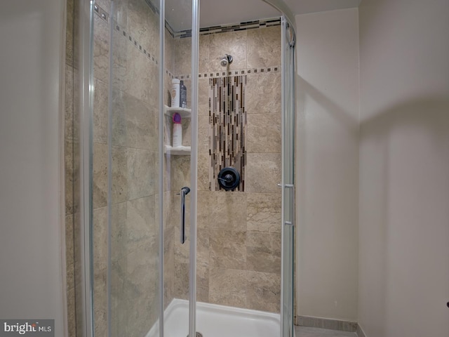 9321 Linhurst Dr, Clinton, MD 20735 - full bathroom featuring a shower stall