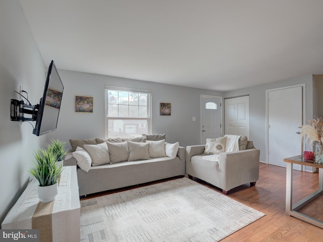 9321 Linhurst Dr, Clinton, MD 20735 - living area with light wood-style flooring
