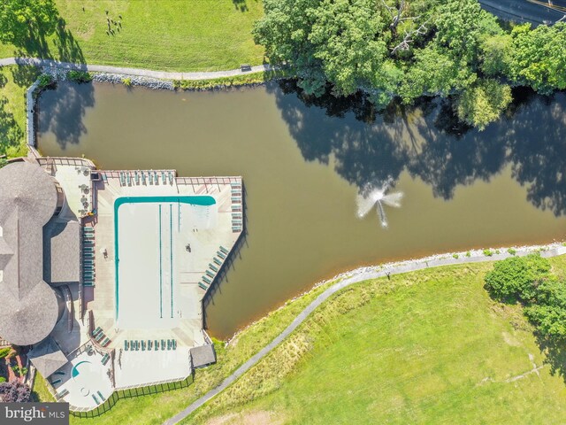 bird's eye view featuring a water view