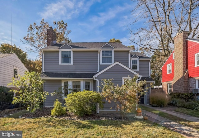 view of front of house featuring a front yard