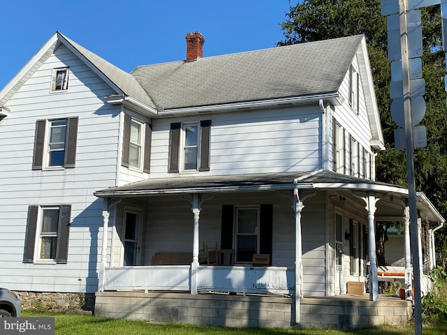 view of front of house featuring a porch